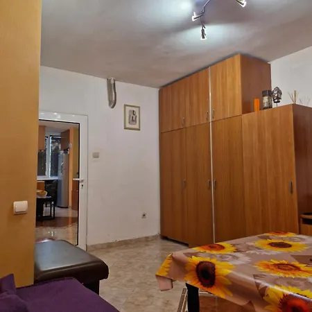 Malibu Dream Near Airport Apartment Sofia